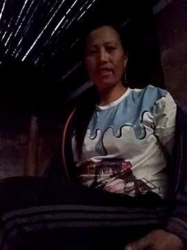 Snapshot of jerry-xx chatting on 12/15/25, 05:01 jerry-xx online show from 12/15/25, 05:01