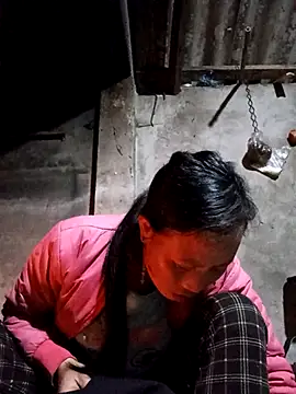 Snapshot of jerry-xx chatting on 12/17/25, 11:38 jerry-xx online show from 12/17/25, 11:38