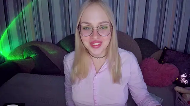 CeaneLino online show from 02/22/26, 03:21