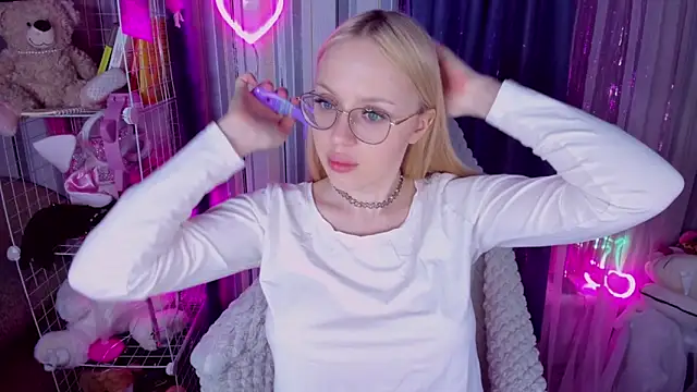 CeaneLino online show from 04/06/26, 04:19