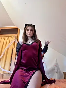 Nika aa online show from 11/06/25, 08:59