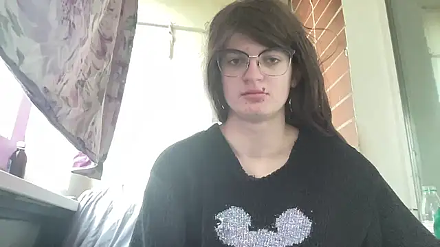 Snapshot of NikaXZimax chatting on 10/12/25, 08:35 NikaXZimax online show from 10/12/25, 08:35