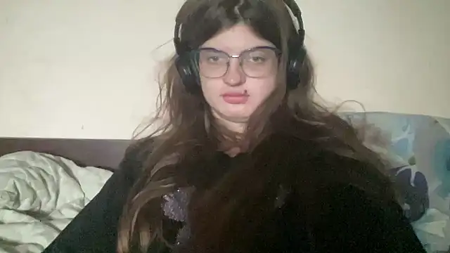 Snapshot of NikaXZimax chatting on 10/16/25, 06:58 NikaXZimax online show from 10/16/25, 06:58