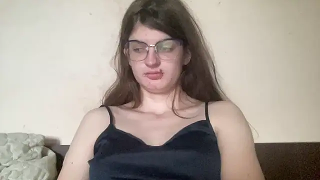 Snapshot of NikaXZimax chatting on 11/01/25, 09:33 NikaXZimax online show from 11/01/25, 09:33