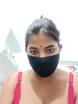 Hot radhaji online show from 11/01/25, 07:38