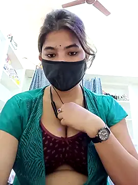 Hot radhaji online show from 04/28/26, 02:27