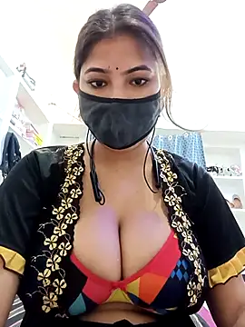 Hot radhaji online show from 05/05/26, 01:57