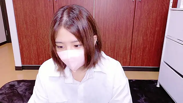 Snapshot of zz-AKANE-zz chatting on 10/13/25, 07:19 zz-AKANE-zz online show from 10/13/25, 07:19