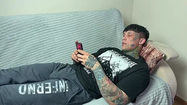 Anubisgods online show from 04/23/26, 12:29