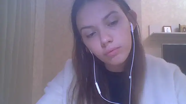 CeyaLier online show from 10/16/25, 04:08