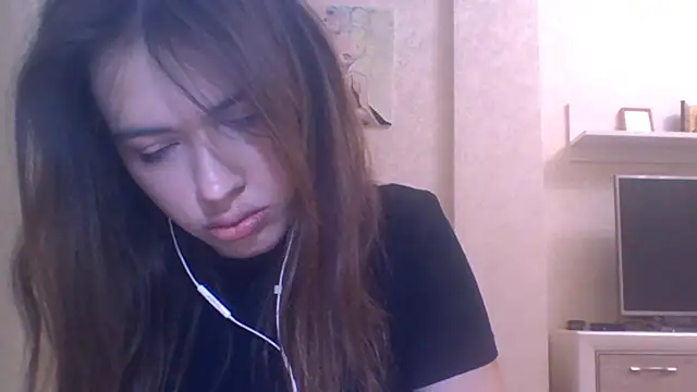 CeyaLier online show from 10/17/25, 04:09