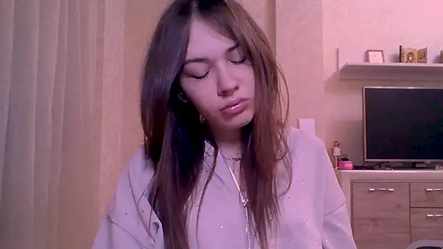 CeyaLier online show from 03/28/26, 05:56