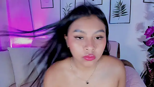 Jenn W online show from 12/18/25, 03:51