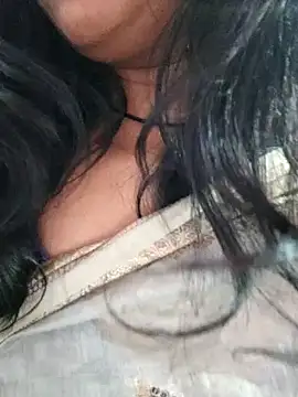 Snapshot of Janu-hasena chatting on 11/04/25, 09:58 Janu-hasena online show from 11/04/25, 09:58