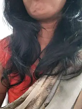 Snapshot of Janu-hasena chatting on 11/06/25, 05:58 Janu-hasena online show from 11/06/25, 05:58