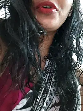 Snapshot of Janu-hasena chatting on 11/14/25, 05:50 Janu-hasena online show from 11/14/25, 05:50