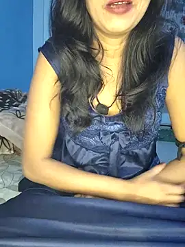 Snapshot of Janu-hasena chatting on 12/04/25, 04:59 Janu-hasena online show from 12/04/25, 04:59