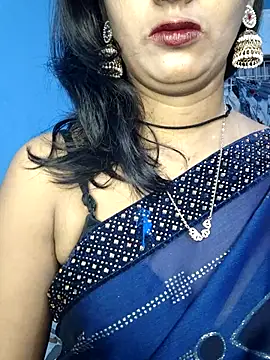 Snapshot of Janu-hasena chatting on 12/16/25, 12:59 Janu-hasena online show from 12/16/25, 12:59