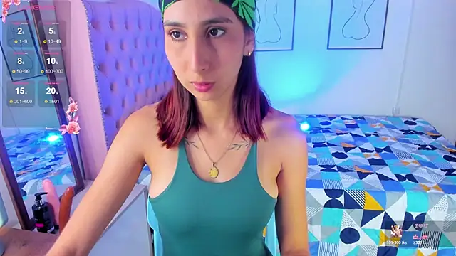 Laaura-Velez online show from 04/23/26, 12:29