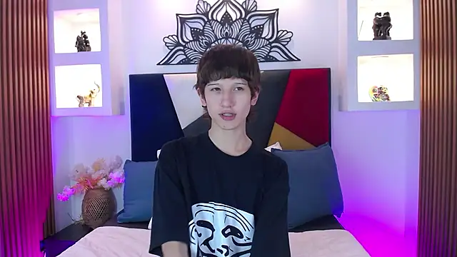 Emo Boy  online show from 02/28/26, 08:10