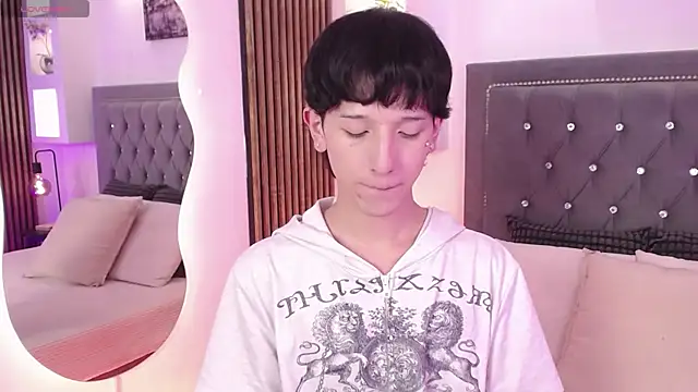 Snapshot of Emo_Boy_ chatting on 05/28/26, 08:28 Emo Boy online show from 05/28/26, 08:28