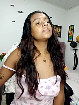 Snapshot of vannesitha25 chatting on 01/07/26, 09:28 vannesitha25 online show from 01/07/26, 09:28