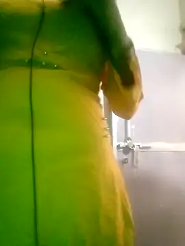 Sexy Riya Bhabhi online show from 10/18/25, 07:31