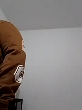 Snapshot of NaomiGrace_ chatting on 11/05/25, 11:32 NaomiGrace online show from 11/05/25, 11:32