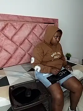 Snapshot of NaomiGrace_ chatting on 11/24/25, 10:59 NaomiGrace online show from 11/24/25, 10:59