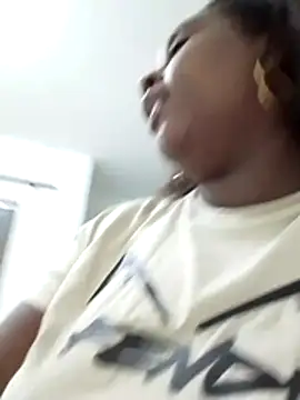 Snapshot of NaomiGrace_ chatting on 12/05/25, 11:08 NaomiGrace online show from 12/05/25, 11:08