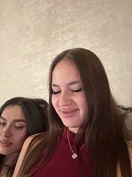 MayaGlow online show from 10/21/25, 05:52