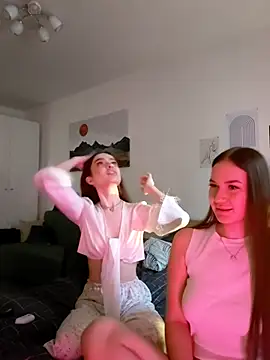 MayaGlow online show from 12/19/25, 06:20