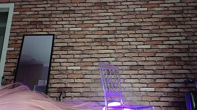 saya li1 online show from 10/24/25, 06:37