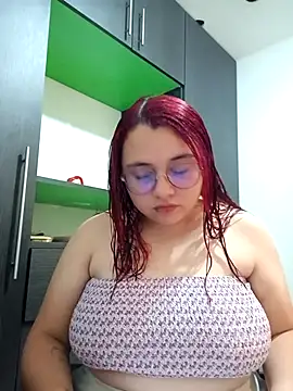 Snapshot of my-lady chatting on 10/21/25, 09:54 my-lady online show from 10/21/25, 09:54