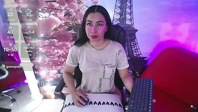 Snapshot of Valentina_monroe1 chatting on 10/13/25, 01:11 Valentina monroe1 online show from 10/13/25, 01:11