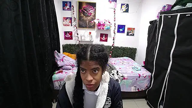 thianahorny online show from 04/15/26, 12:45