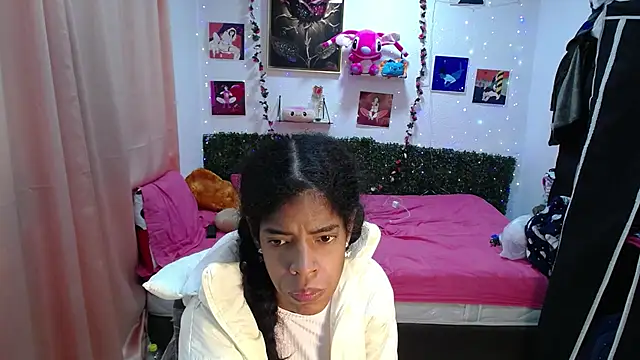 thianahorny online show from 04/22/26, 12:50