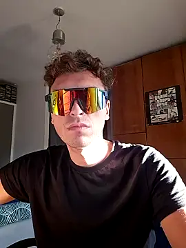 Kaeell online show from 10/14/25, 03:13