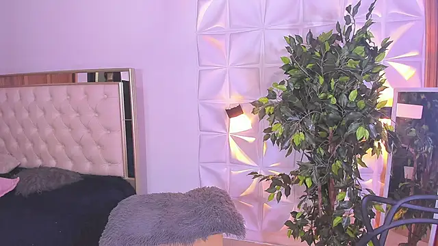 Ethan thouse online show from 10/27/25, 07:18