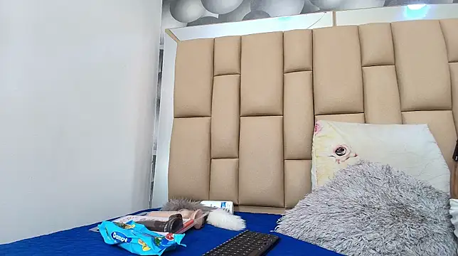 hannah teehn online show from 11/28/25, 07:05