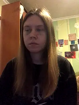 LunaVirelle online show from 10/21/25, 05:02