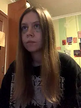 LunaVirelle online show from 11/03/25, 05:25