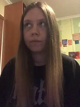 Snapshot of LunaVirelle chatting on 04/22/26, 05:03 LunaVirelle online show from 04/22/26, 05:03