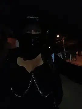 Scarlet Aura online show from 11/08/25, 05:29