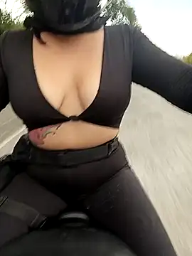 Scarlet Aura online show from 11/09/25, 09:24