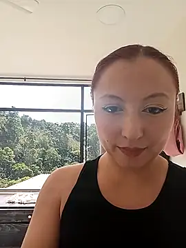 Scarlet Aura online show from 12/17/25, 07:20