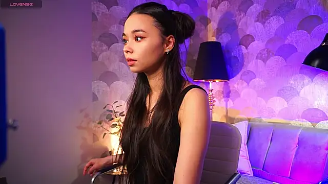 i am eva online show from 10/12/25, 02:16