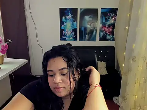 oliviia cute online show from 11/07/25, 05:18