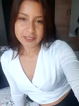 hotlina22 online show from 11/15/25, 08:27