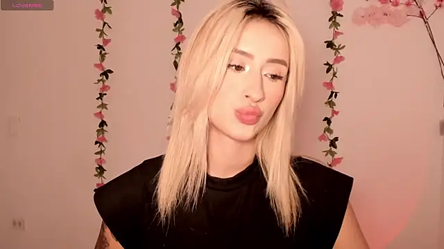 Ashleyroys 111 online show from 03/31/26, 06:19